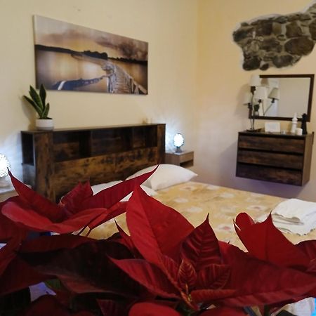 Villa Laura Apartment Giardini-Naxos Kültér fotó