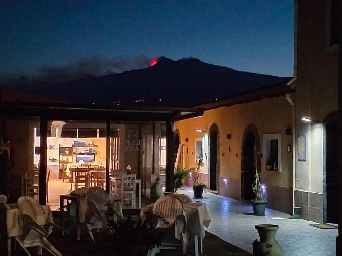 Villa Laura Apartment Giardini-Naxos Kültér fotó