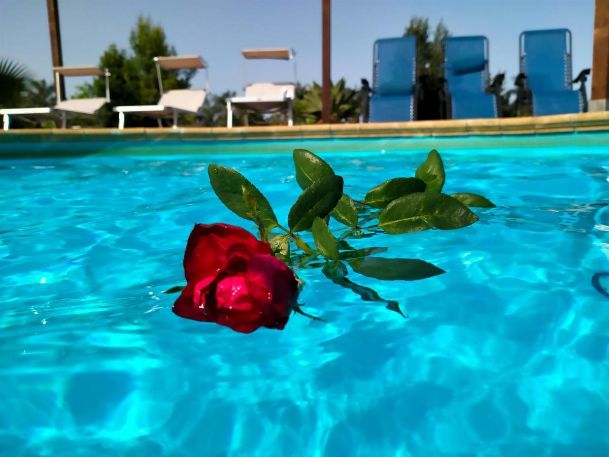 Villa Laura Apartment Giardini-Naxos Kültér fotó