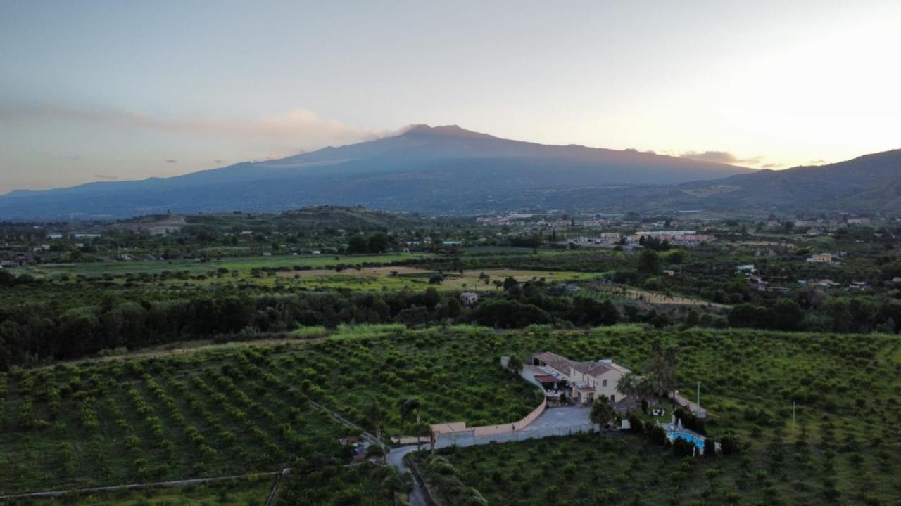 Villa Laura Apartment Giardini-Naxos Kültér fotó
