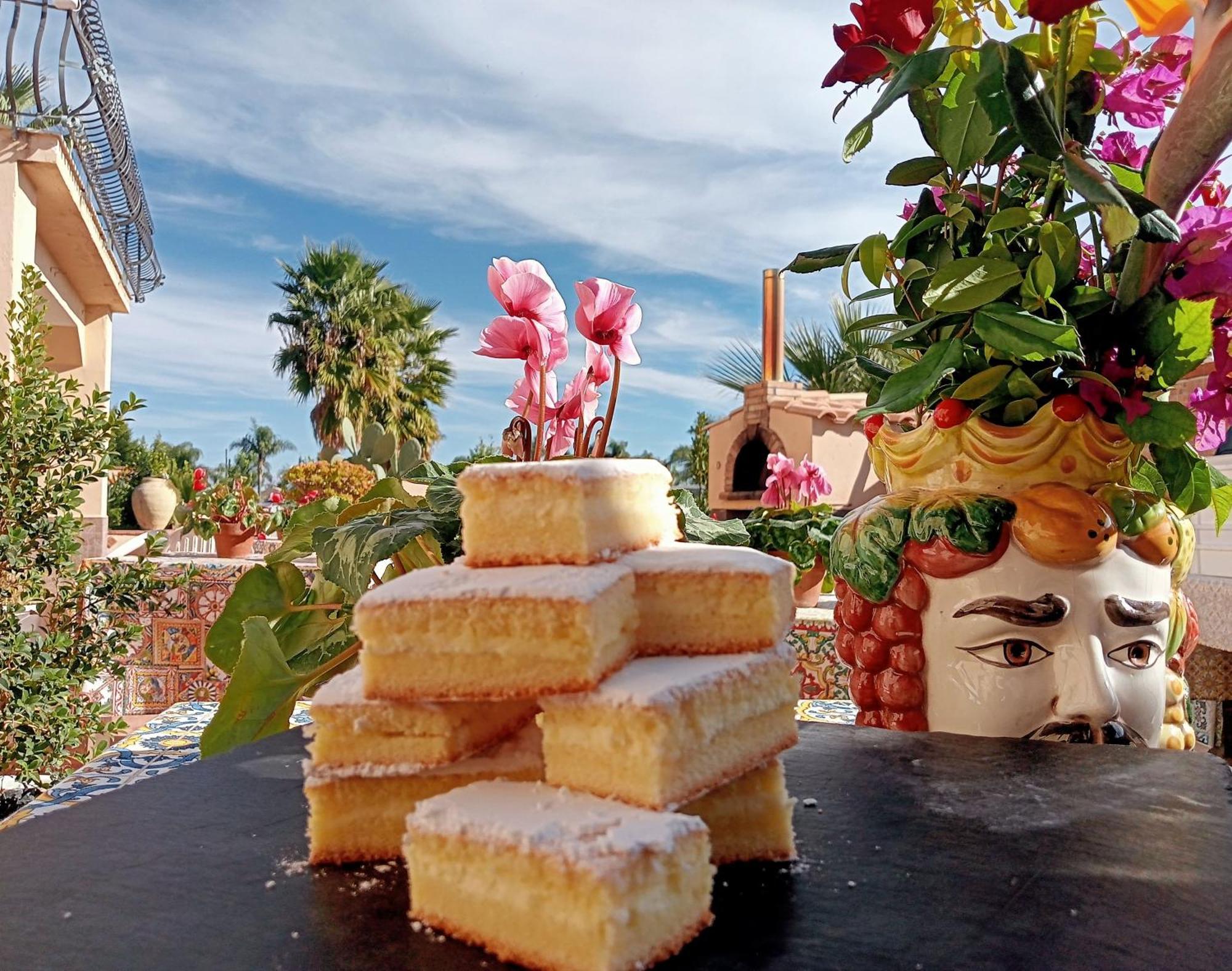 Villa Laura Apartment Giardini-Naxos Kültér fotó