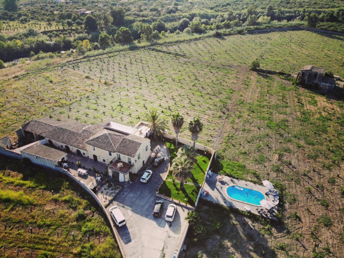 Villa Laura Apartment Giardini-Naxos Kültér fotó