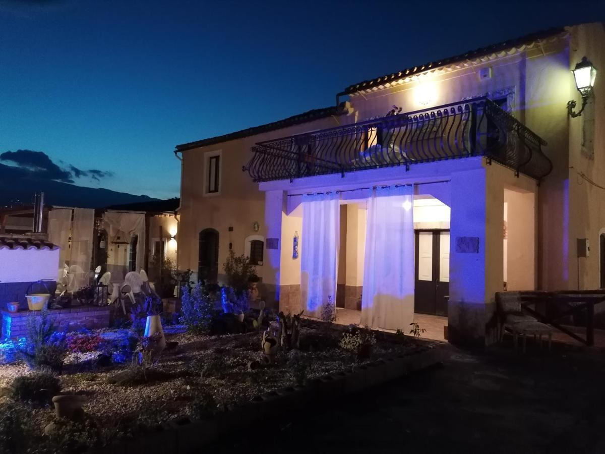 Villa Laura Apartment Giardini-Naxos Kültér fotó